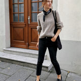 Coming Soon Sweater - Engelsk